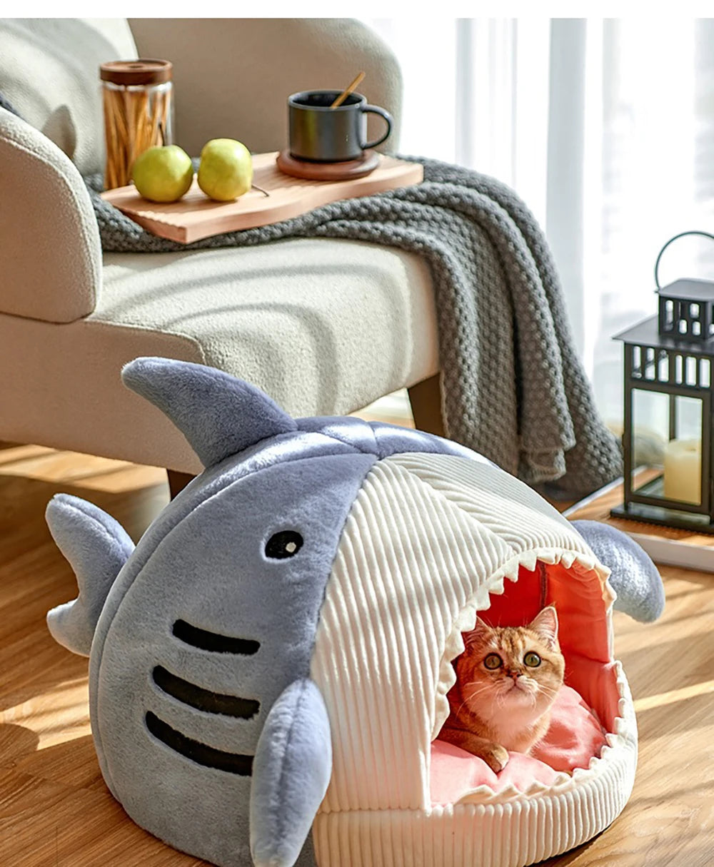 Shark Warm Portable Pet Houses