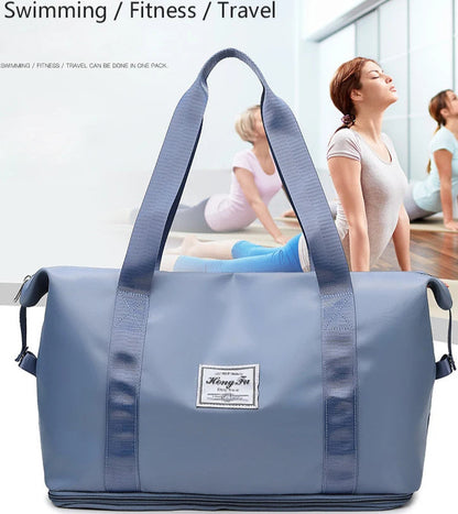 حقائب سفر مقاومة للماء تُحمل على الكتف