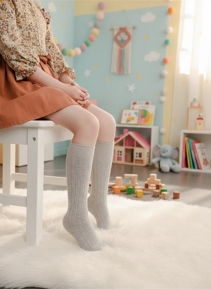 3 أزواج من الجوارب الطويلة المصنوعة من قماش ناعم