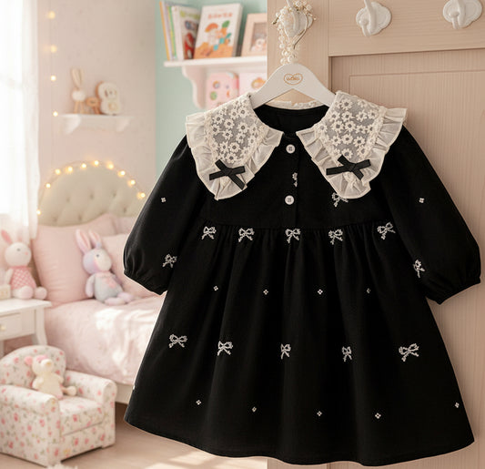 Robe/combinaison noire pour bébé fille