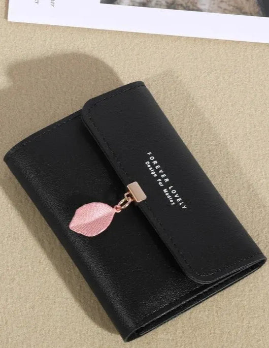 محافظ أنيقة على الطراز الكلاسيكي