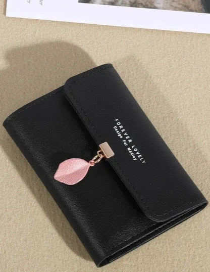 محافظ أنيقة على الطراز الكلاسيكي