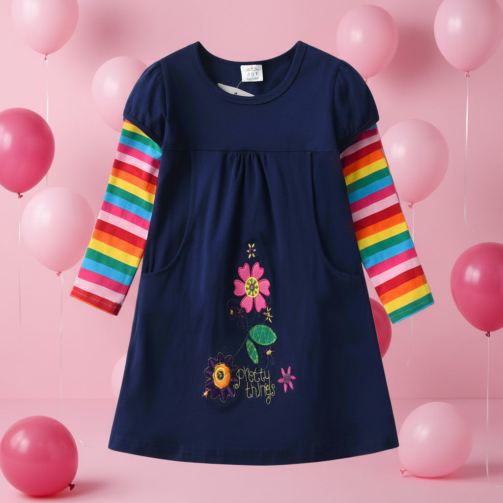 Robe brodée de fleurs