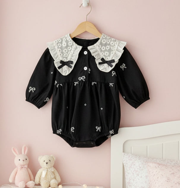 Robe/combinaison noire pour bébé fille
