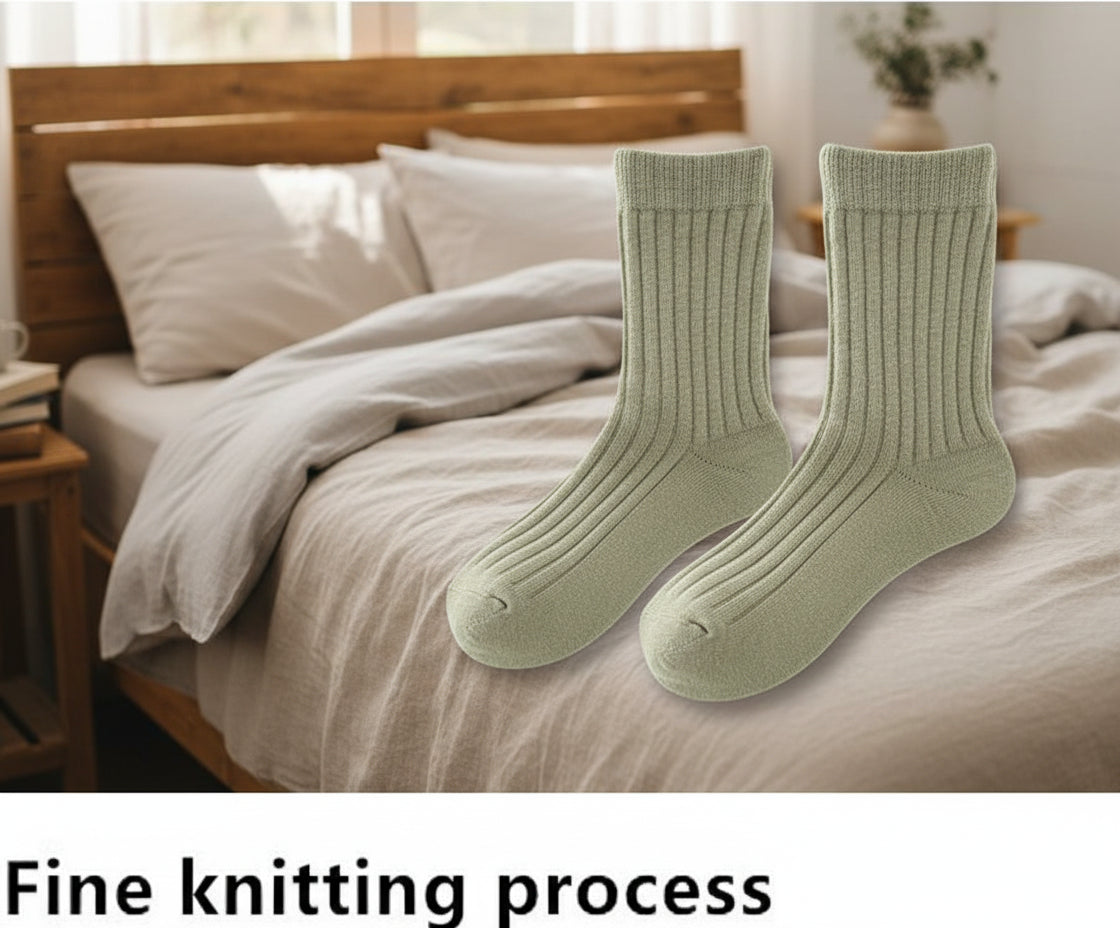 3 أزواج من الجوارب الطويلة المصنوعة من قماش ناعم