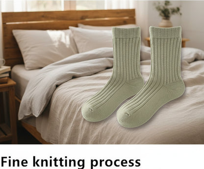 3 أزواج من الجوارب الطويلة المصنوعة من قماش ناعم